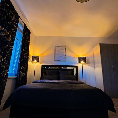 Appartement Elegant Escape à Belu Extérieur photo
