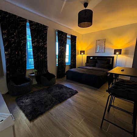 Appartement Elegant Escape à Belu Extérieur photo